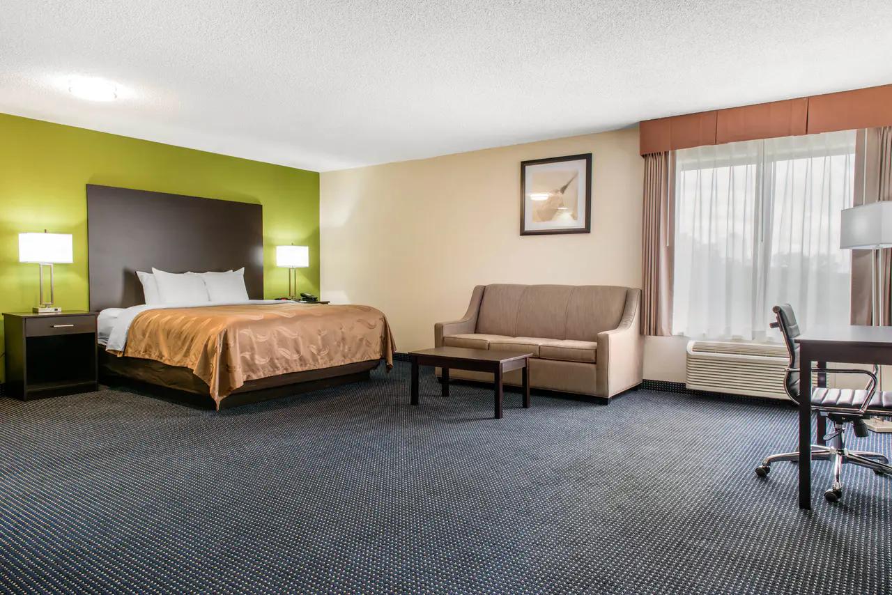 King Bed Suite Room